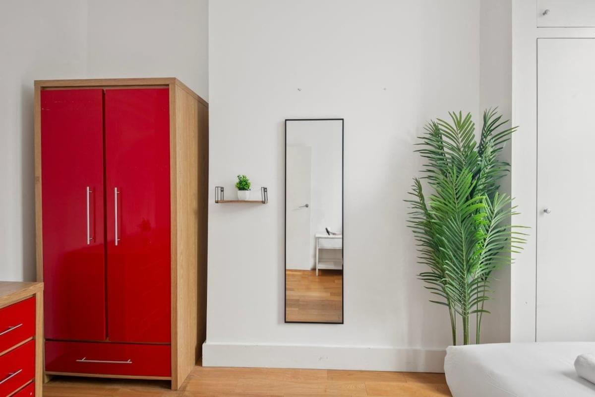 Sg, Cosy Apartment In Paddington Central Londen Buitenkant foto