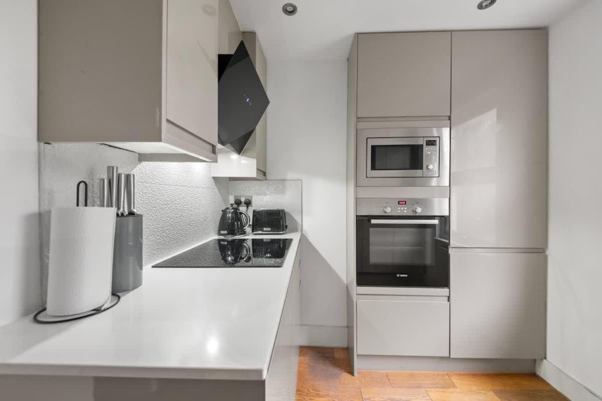 Sg, Cosy Apartment In Paddington Central Londen Buitenkant foto